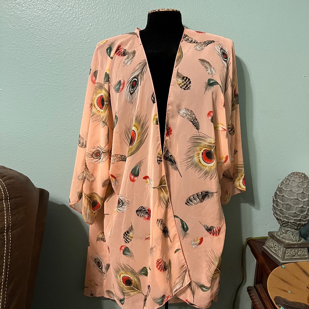Coral feather design kimono